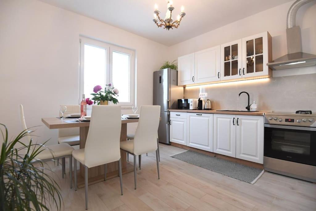 Apartman Ilijana Задар Экстерьер фото